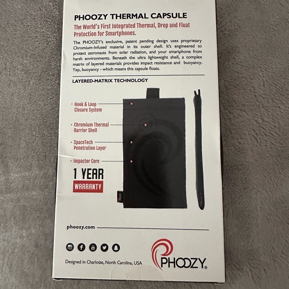 Phoozy Black Phone Pouch protects against sun, snow, heat, cold new in box - Picture 2 of 4